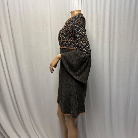 THML Dress Womens XS Bell Sleeve Keyhole Mixed Print Boho Boutique Lightweight - Picture 3 of 9